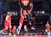 sports jnh-火箭险胜爵士，全队努力奋斗拼搏