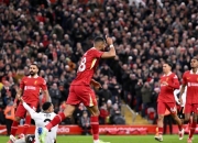 金年会-关于前锋轰炸对方大门，球队攻势如潮连连进球的信息