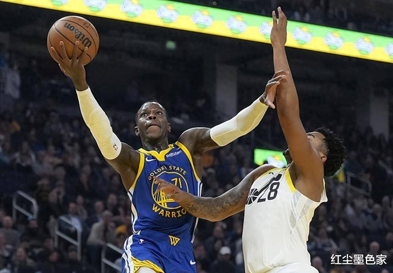 犹他爵士队新秀球员在比赛中表现出色 犹他爵士队新秀球员在比赛中表现出色