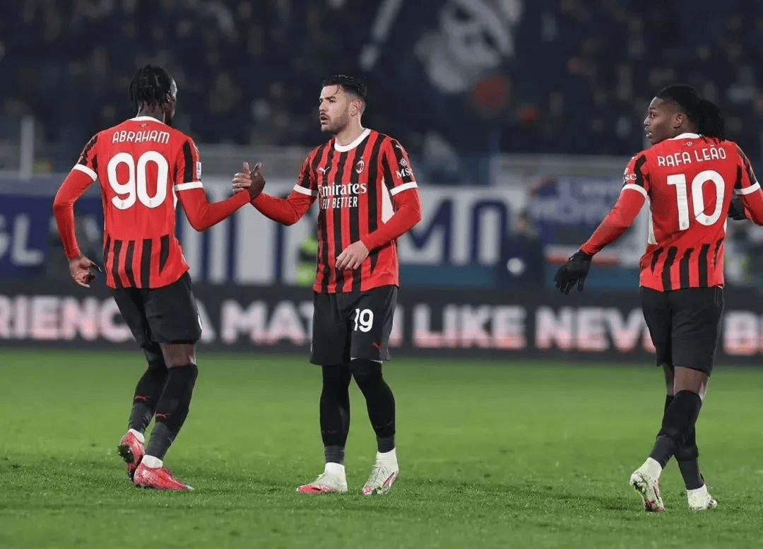 关于AC米兰成绩不断下滑,主帅遭遇压力引发外界质疑的信息 关于AC米兰成绩不断下滑,主帅遭遇压力引发外界质疑的信息