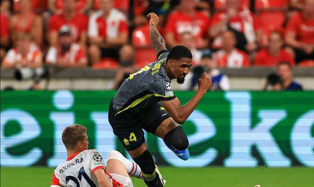 阿塞拜疆球队陷入困境欧冠资格之争严峻的简单介绍