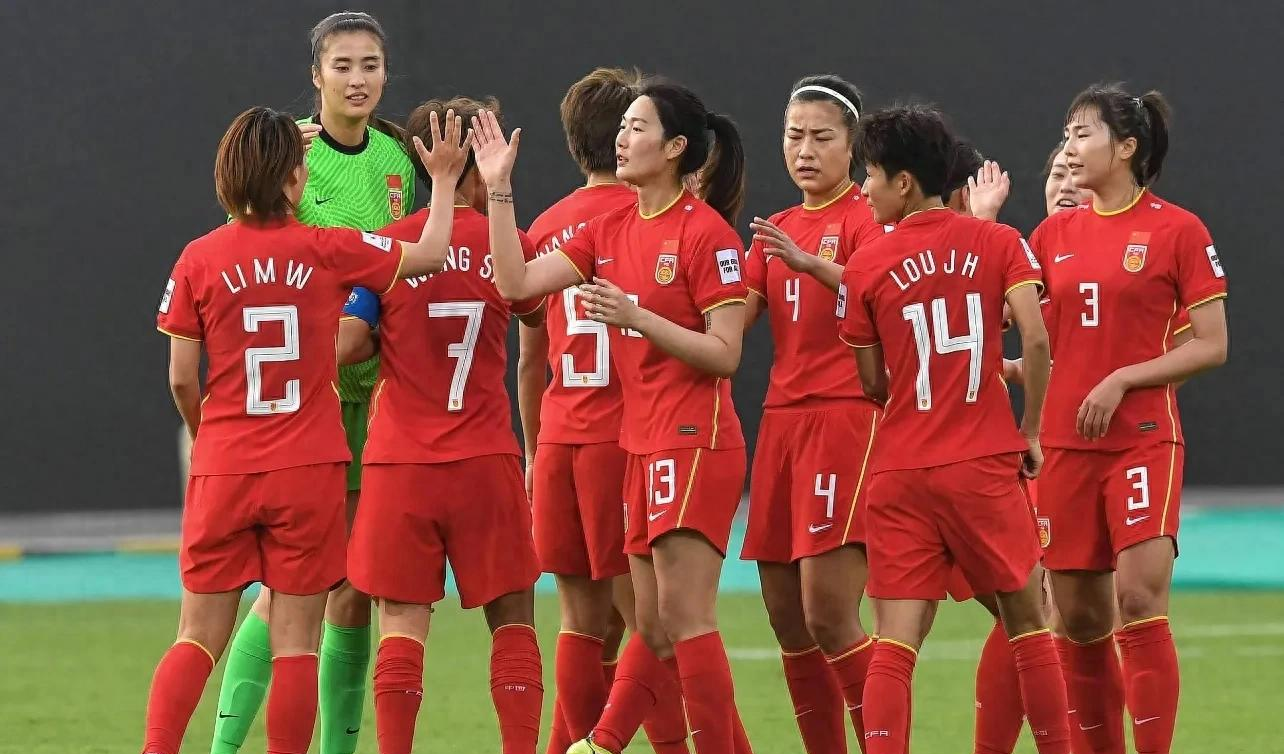 加拿大女足备战墨西哥队,备战友谊赛的简单介绍 加拿大女足备战墨西哥队,备战友谊赛的简单介绍