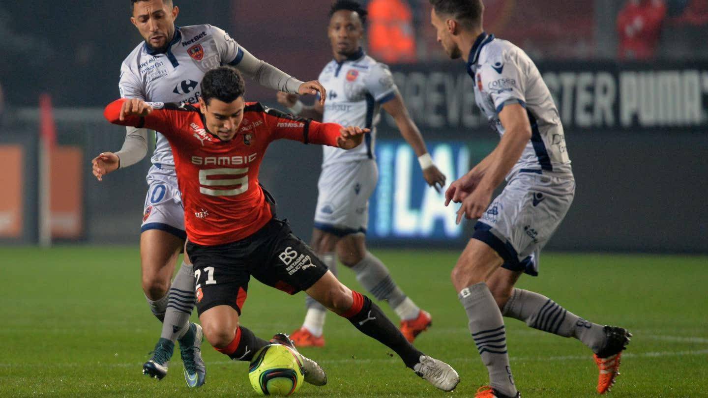 包含雷恩中场展现核心作用,攻守俱佳的词条 包含雷恩中场展现核心作用,攻守俱佳的词条