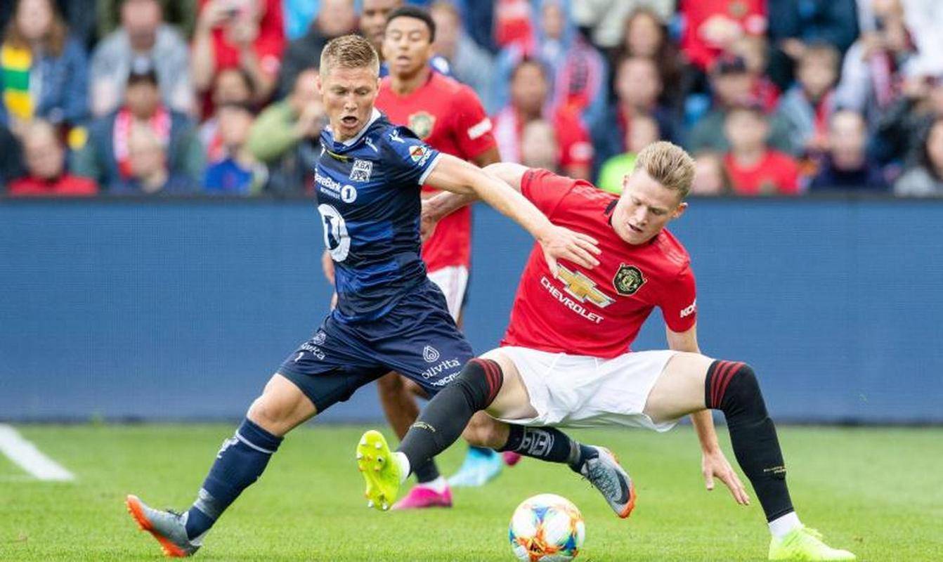 关于山东队遭遇不利,球员状态起伏不定,调整备战的信息 关于山东队遭遇不利,球员状态起伏不定,调整备战的信息