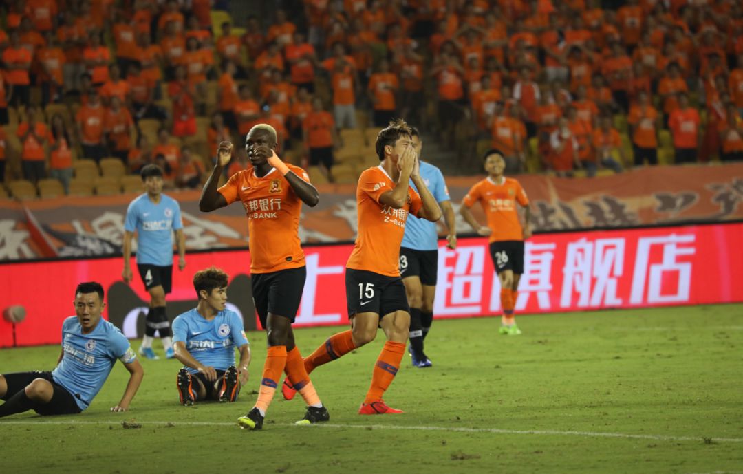 大连一方主场逆转武汉卓尔,取得胜利的简单介绍 大连一方主场逆转武汉卓尔,取得胜利的简单介绍