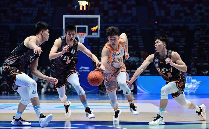 关于长沙男篮主控出色发挥,率队赢球的信息 关于长沙男篮主控出色发挥,率队赢球的信息