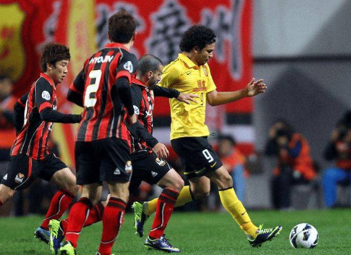 比赛紧张刺激,双方互有胜负机会 比赛紧张刺激,双方互有胜负机会