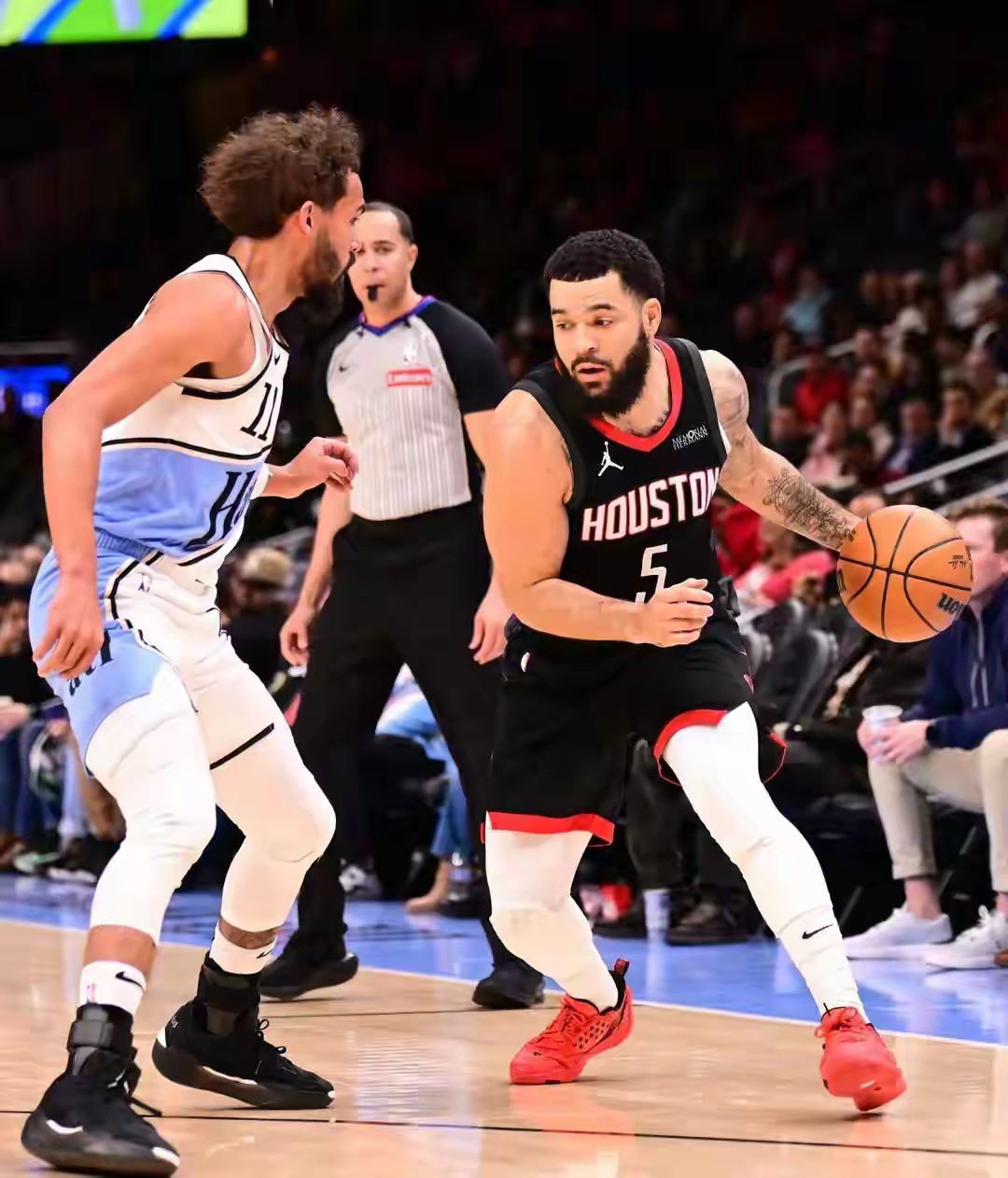 关于火箭后场连场神奇,逆转战胜实现惊险胜利的信息 关于火箭后场连场神奇,逆转战胜实现惊险胜利的信息