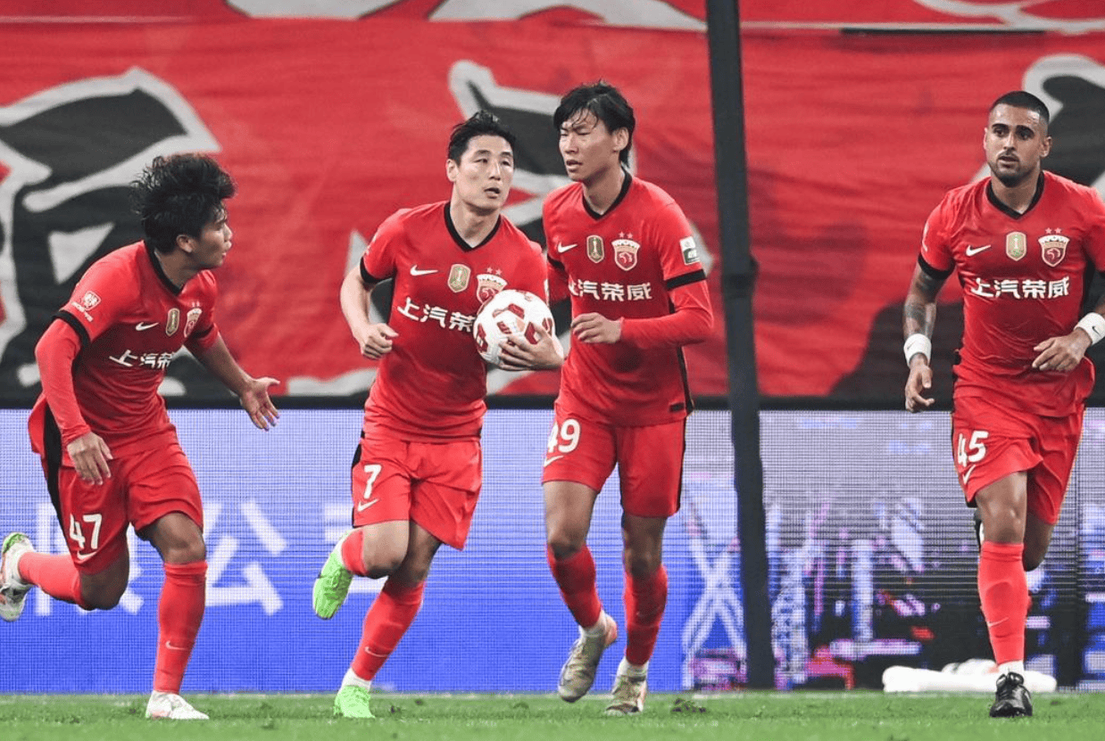 包含国安客场击败鲁能,保持与领头羊同积的词条 包含国安客场击败鲁能,保持与领头羊同积的词条