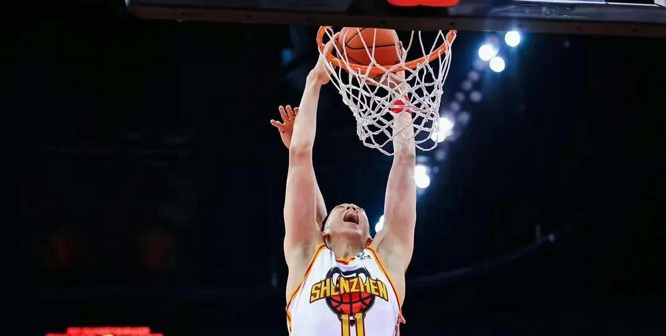 辽宁男篮大胜对手,豪取九连胜 辽宁男篮大胜对手,豪取九连胜