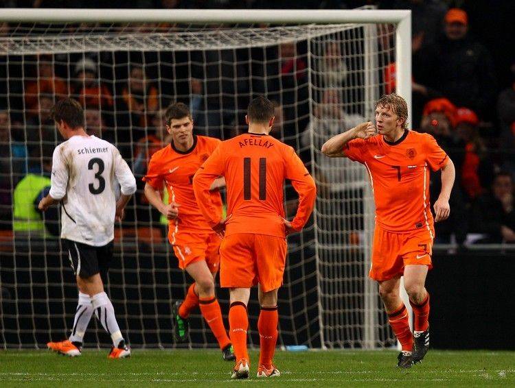 欧预赛比赛中球队战术紧密,相互协作默契的简单介绍 欧预赛比赛中球队战术紧密,相互协作默契的简单介绍