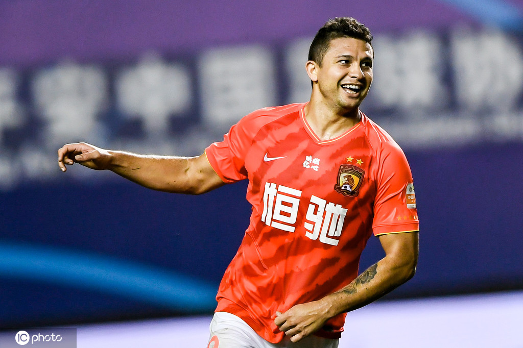 建业主场逼平恒大,保持不败记录继续前进的简单介绍 建业主场逼平恒大,保持不败记录继续前进的简单介绍