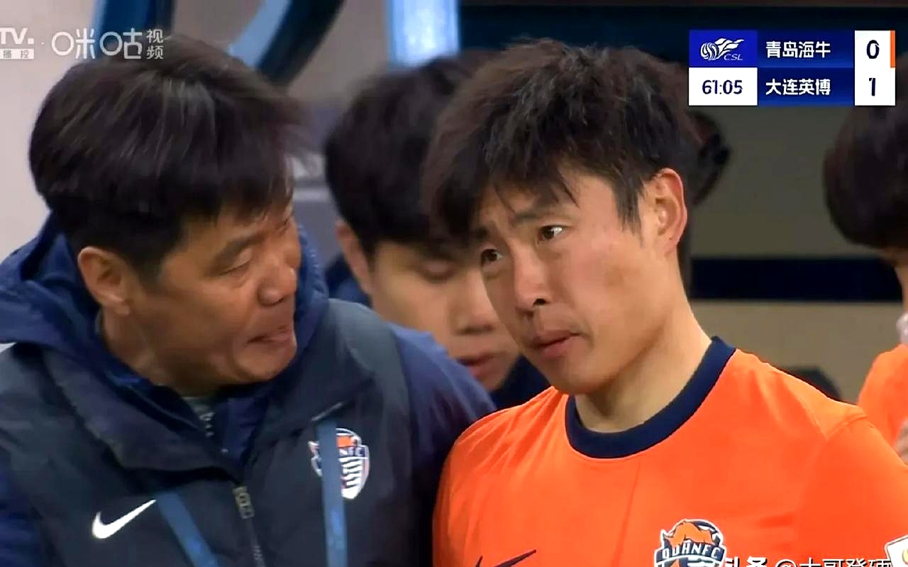 队内矛盾升级，主帅面临球员团结挑战