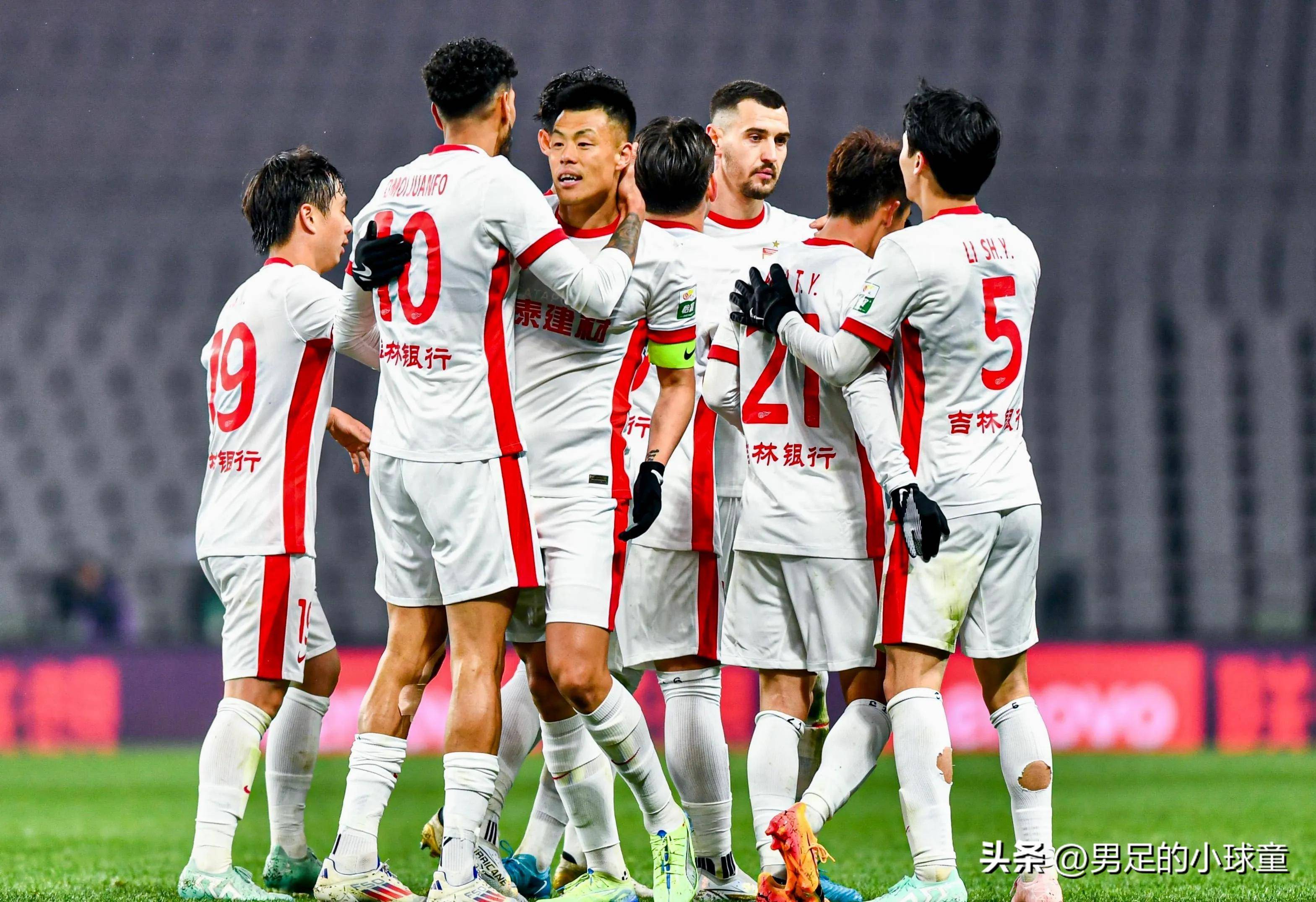 中超联赛赛制调整,球队备战态势迅猛 中超联赛赛制调整,球队备战态势迅猛