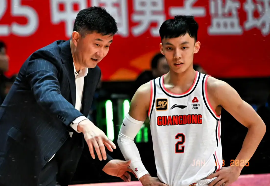 浙江男篮遭遇五连败,斩获季后赛悬念 浙江男篮遭遇五连败,斩获季后赛悬念