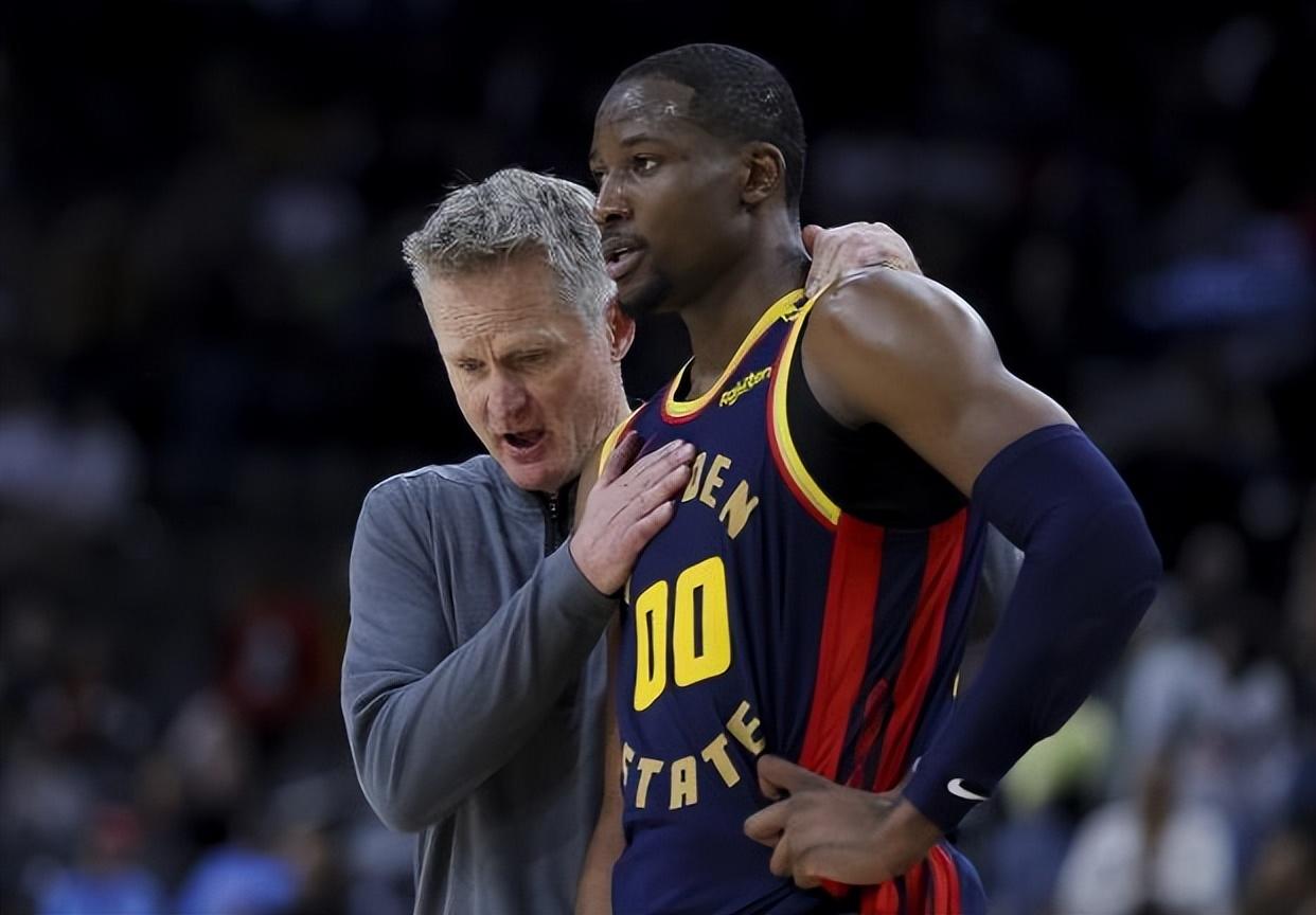 勇士客场不敌鹈鹕,遭遇连败 勇士客场不敌鹈鹕,遭遇连败