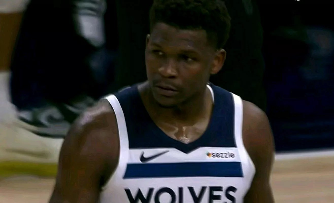 活塞轻取森林狼,止住连败 活塞轻取森林狼,止住连败