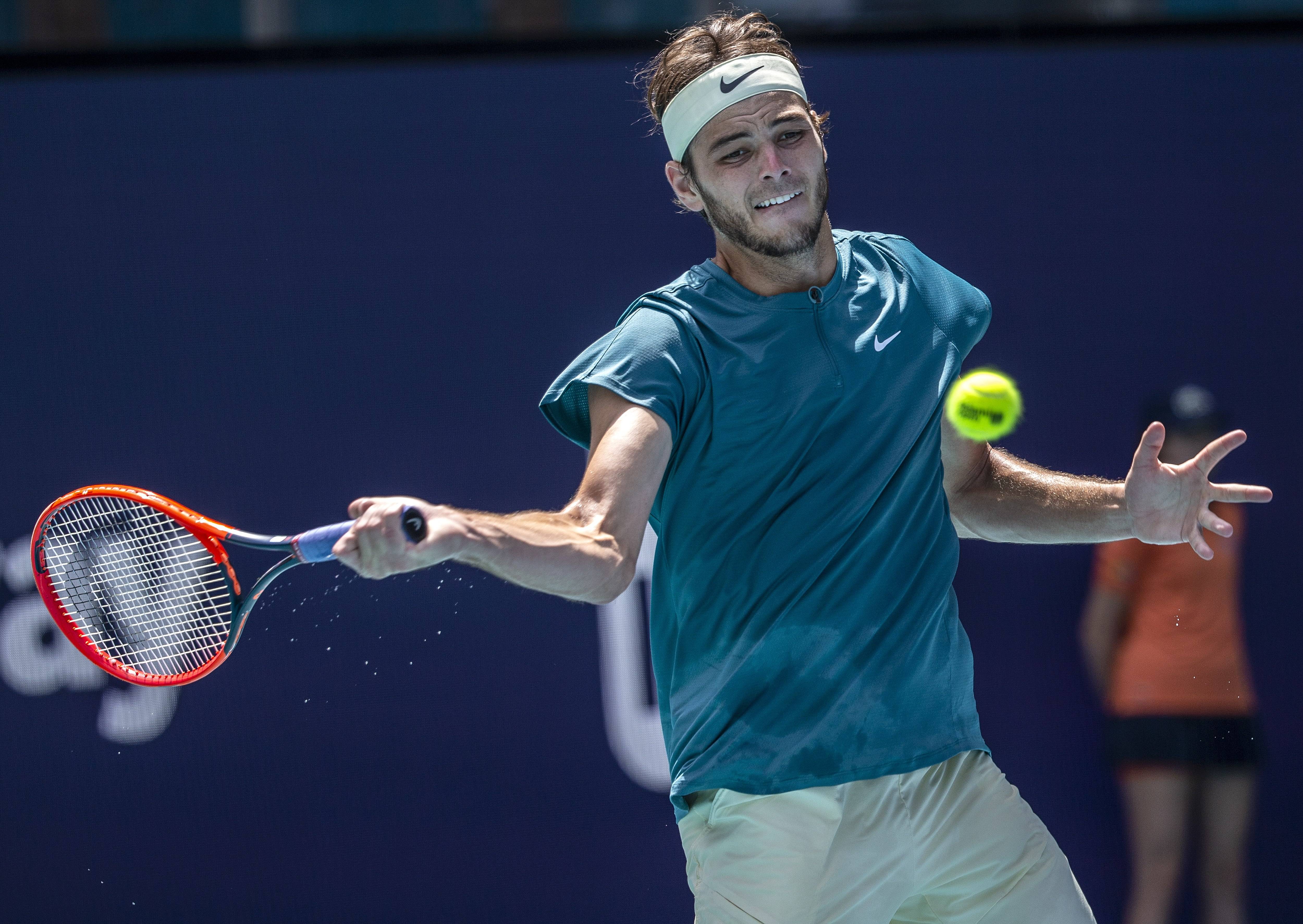 关于日本网球队翻盘美国网球队,德约科维奇爆发神勇的信息 关于日本网球队翻盘美国网球队,德约科维奇爆发神勇的信息