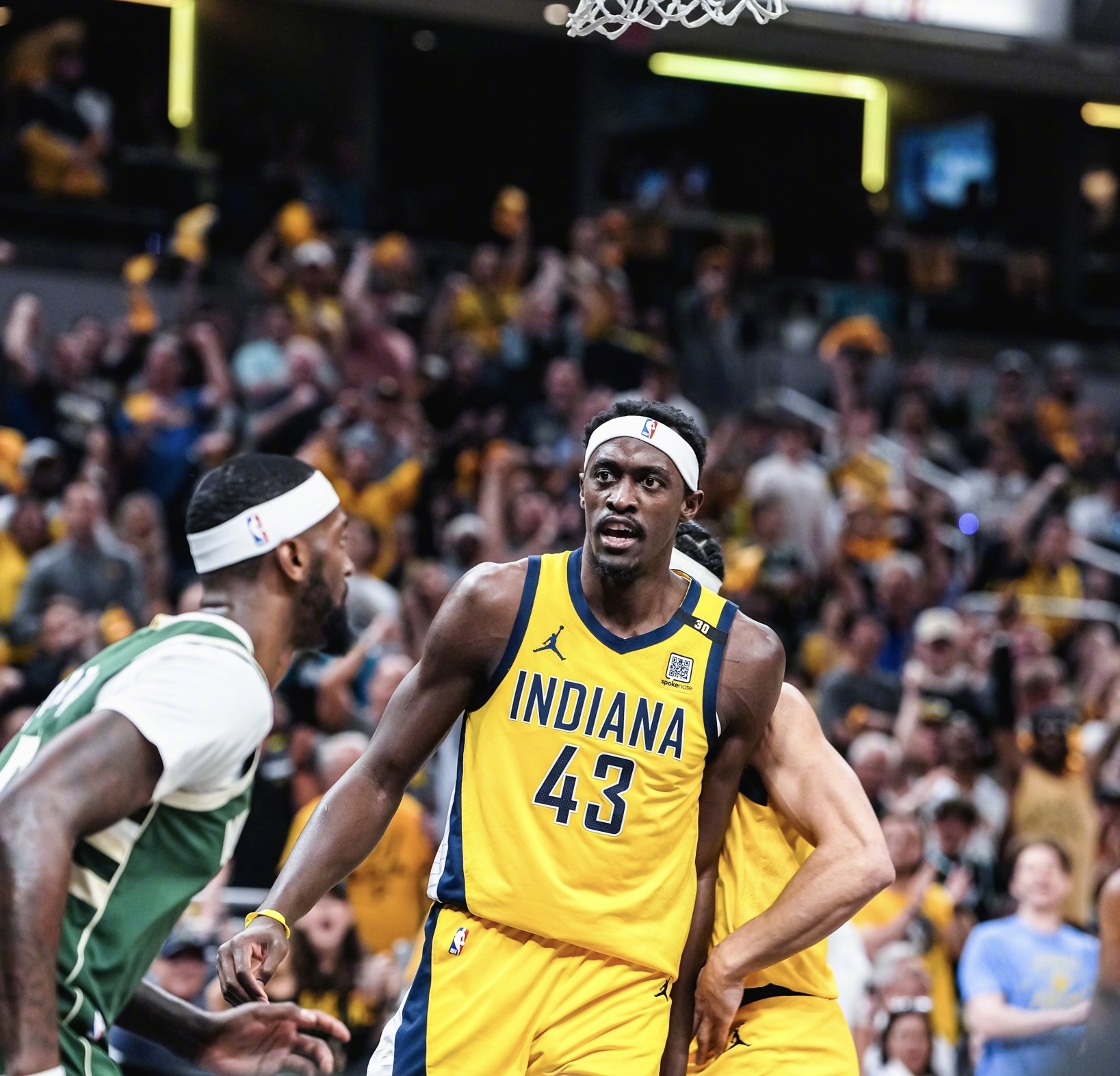 雄鹿主场负于步行者,约翰逊35分难救主的简单介绍 雄鹿主场负于步行者,约翰逊35分难救主的简单介绍