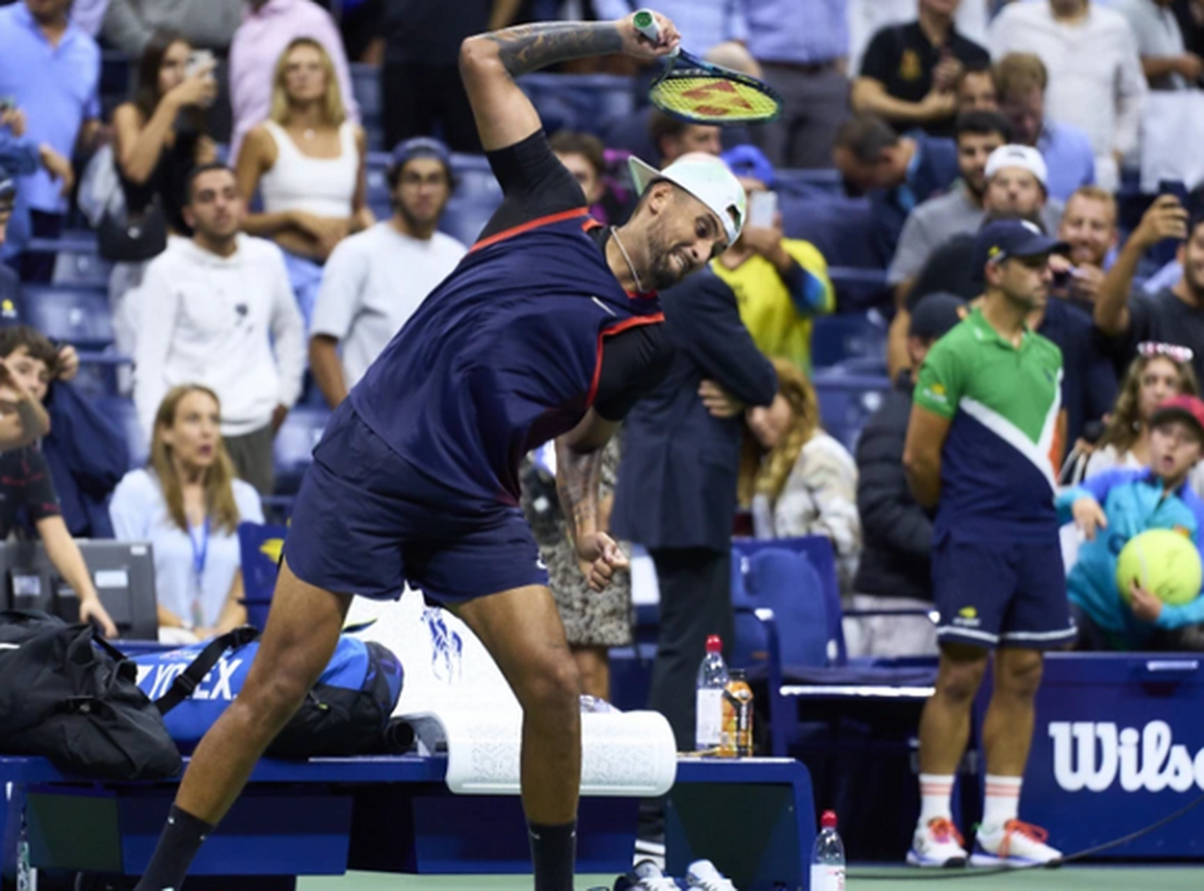 西班牙网球队逆转美国网球队,克耶高斯统治全场的简单介绍 西班牙网球队逆转美国网球队,克耶高斯统治全场的简单介绍