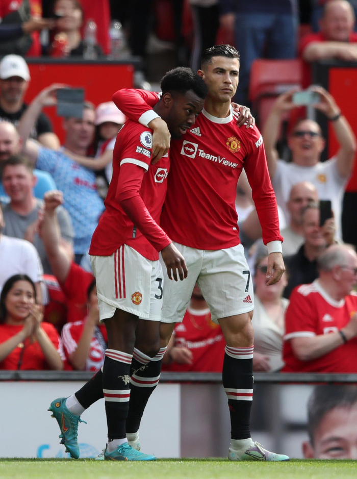 包含C9轻取BLG,Knight2完成帽子戏法的词条 包含C9轻取BLG,Knight2完成帽子戏法的词条