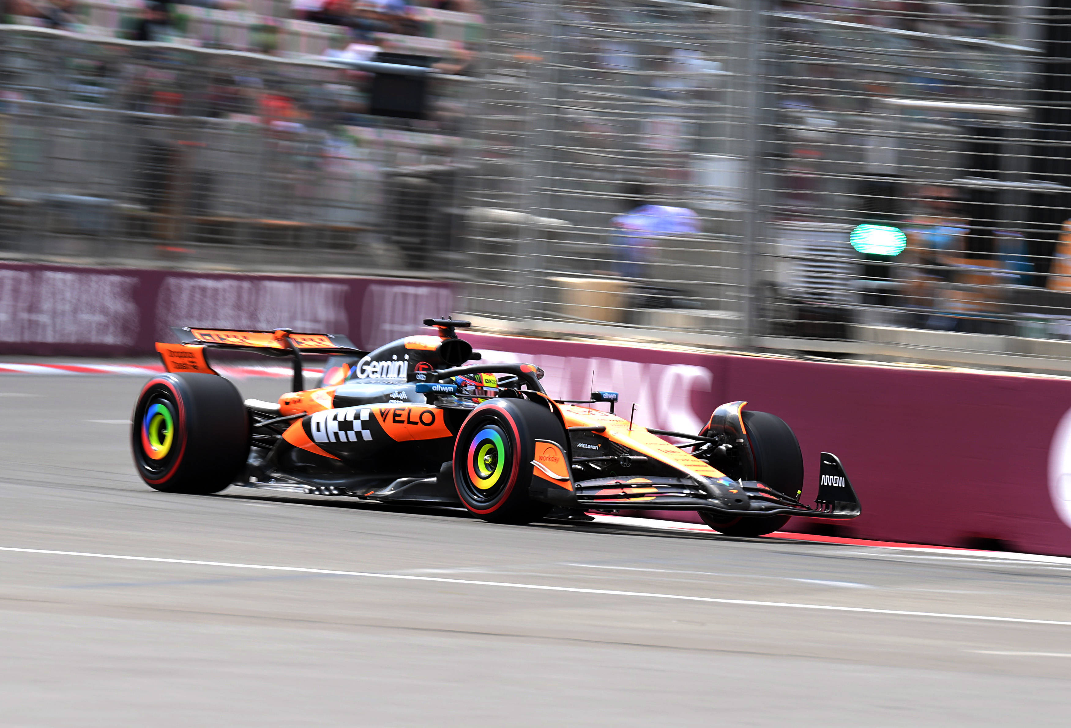 迈凯伦横扫阿斯顿马丁,勒克莱尔刷新纪录 迈凯伦横扫阿斯顿马丁,勒克莱尔刷新纪录