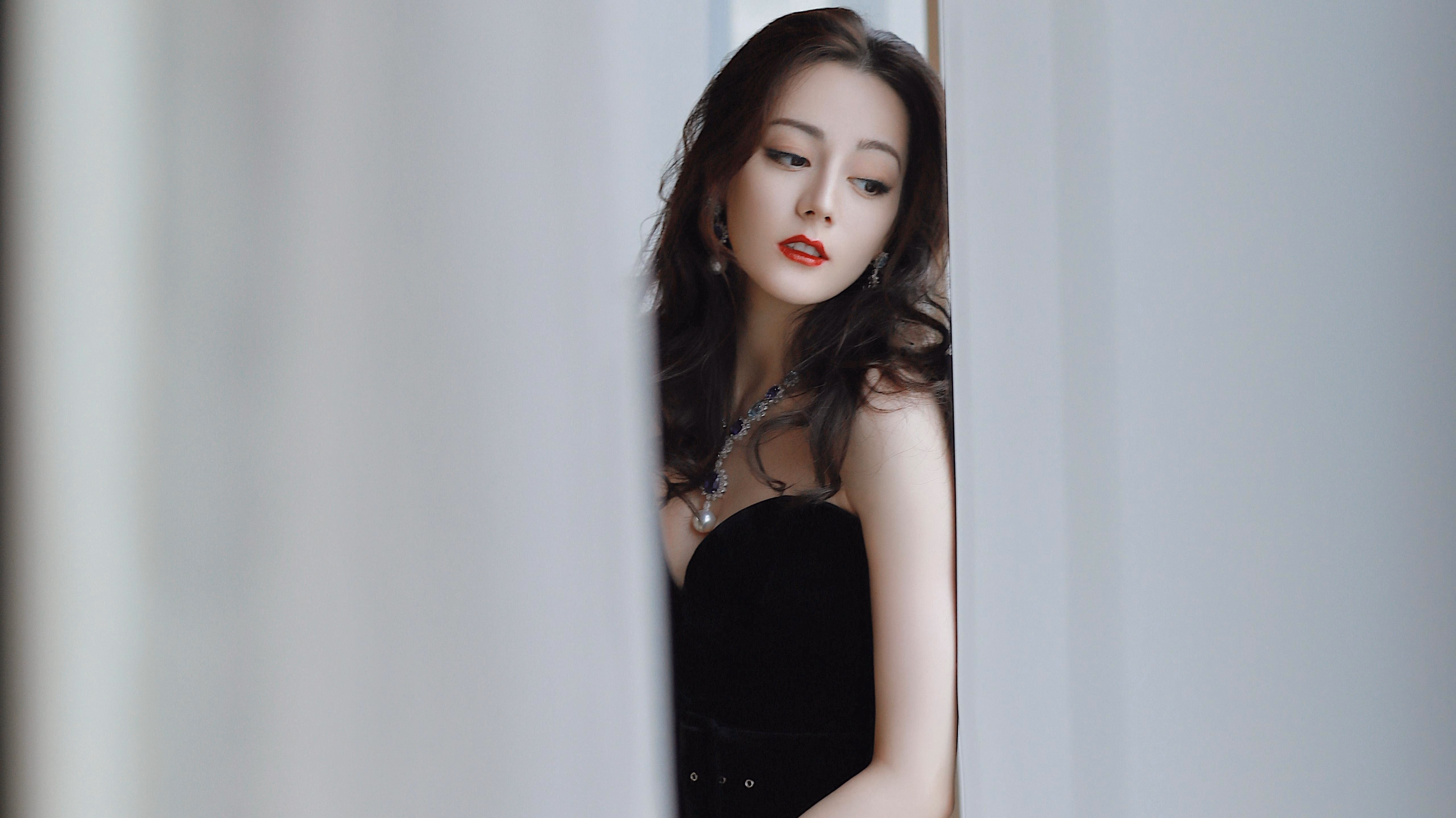 寂静与风暴,文班亚马用44分钟颠覆快船,一场犯规边缘的天才胜利