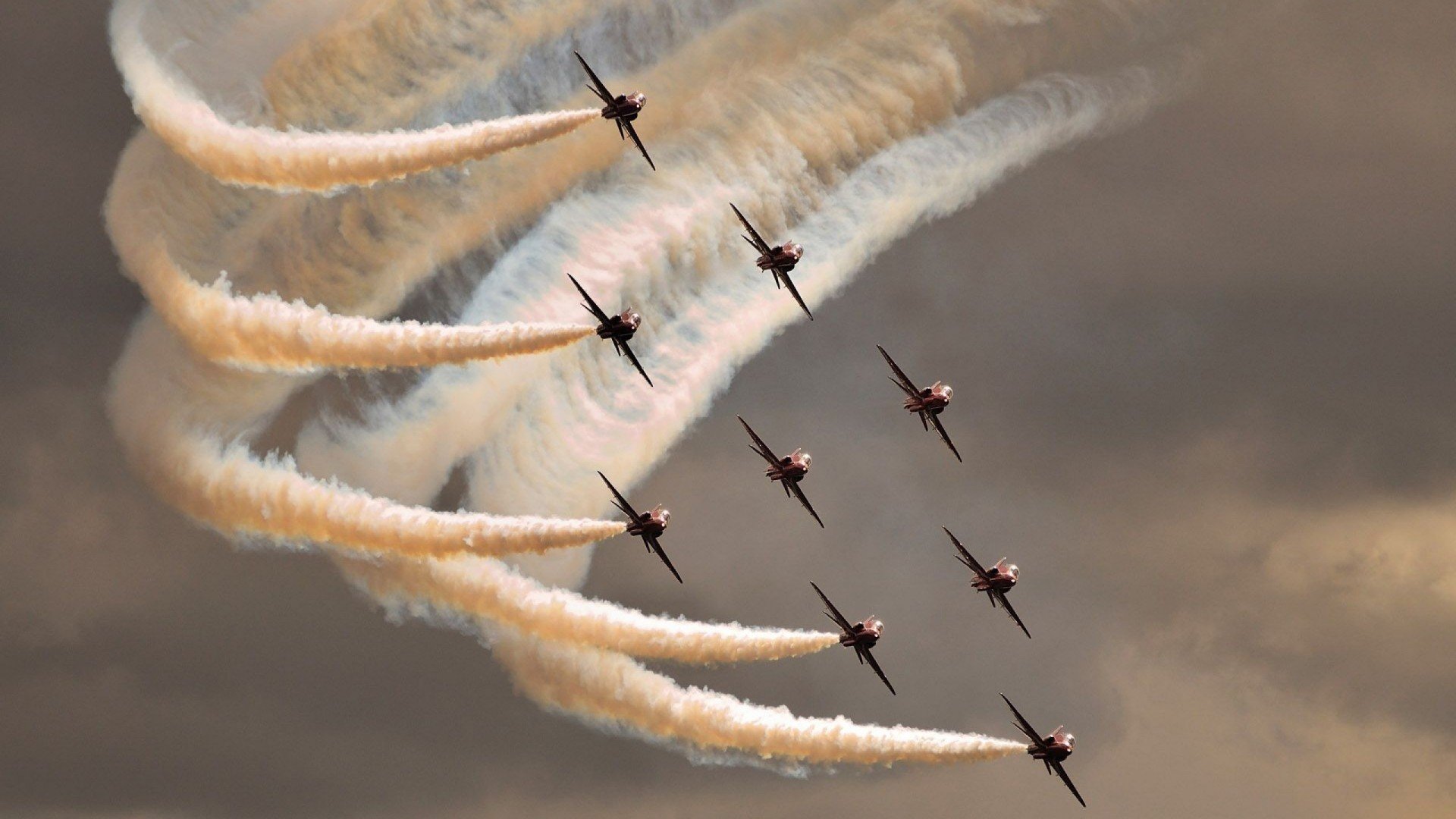 足球星火,燃尽西决篮球生死夜