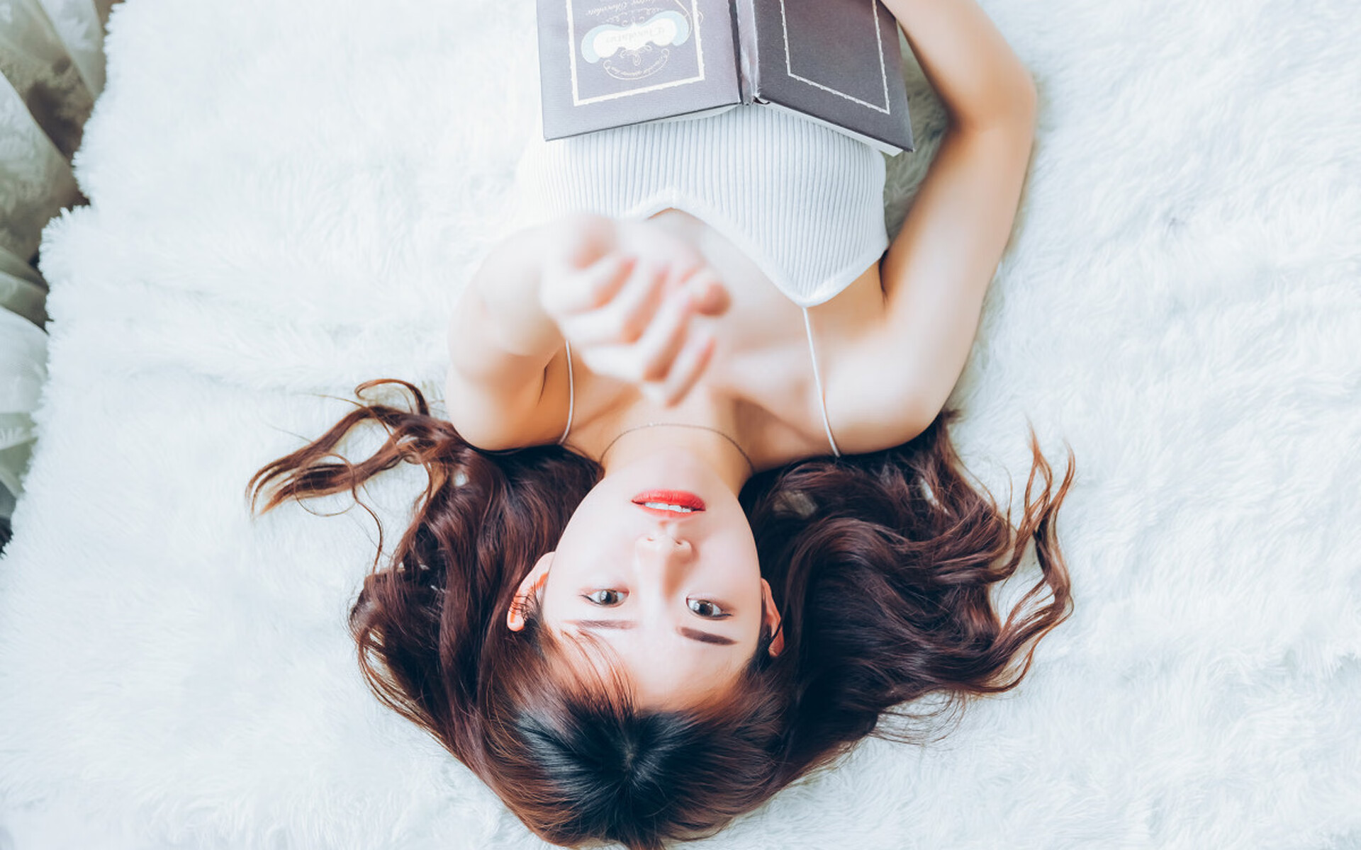 F1街道赛焦点战,摩纳哥主场掀翻哥伦比亚黑马,传奇之夜铸就经典