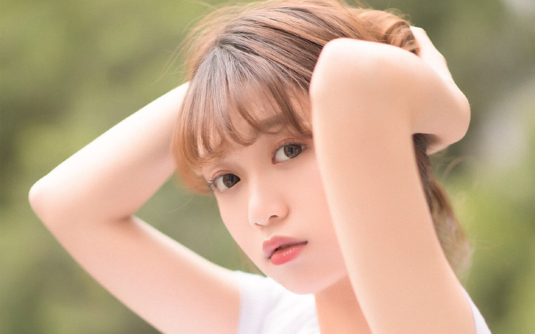 双线狂飙，拜仁的精准狩猎与基耶萨的蓝色风暴