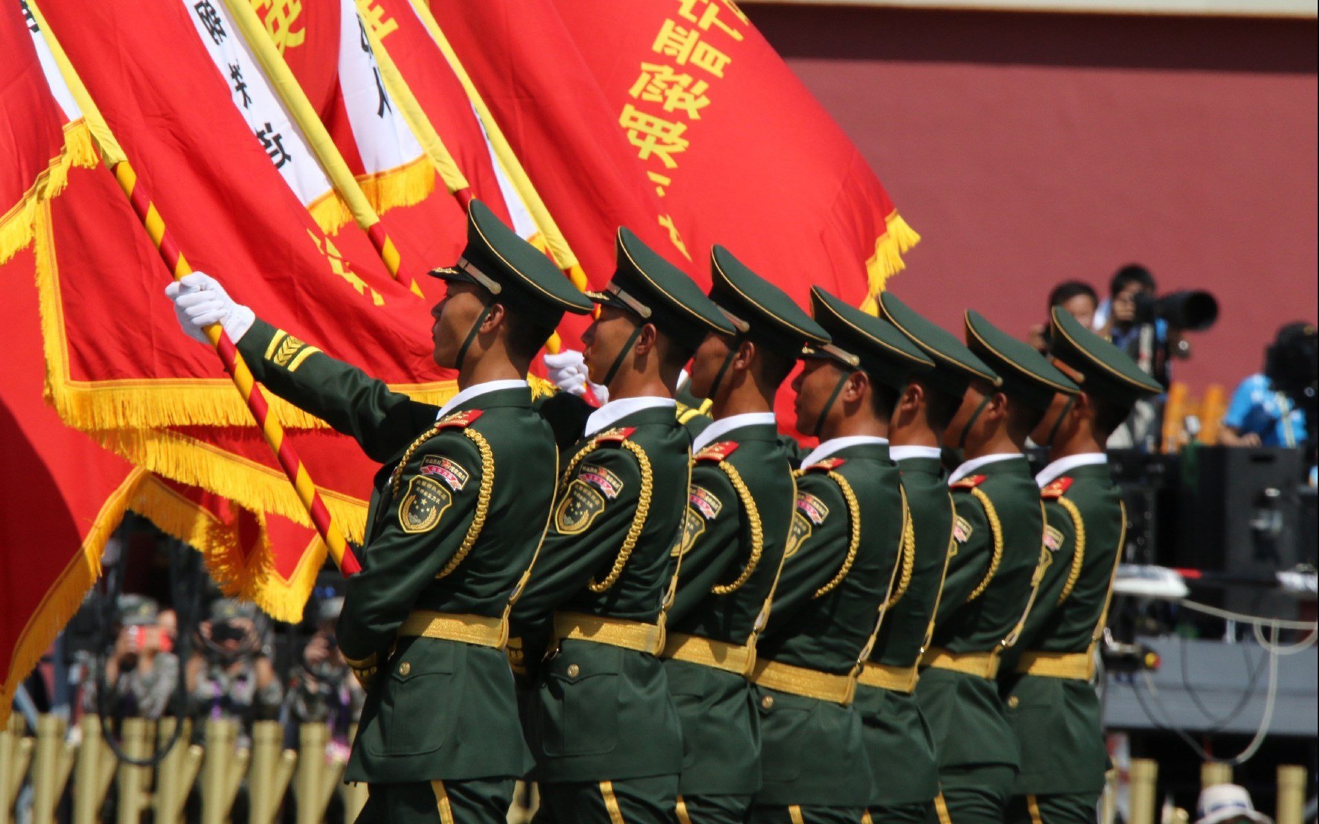 意甲焦点战之夜，三笘薰大场面先生传奇