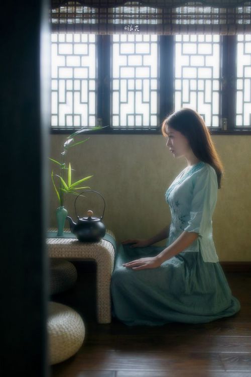 德罗赞完美演绎个人秀，黄蜂铁壁封锁国王溃败