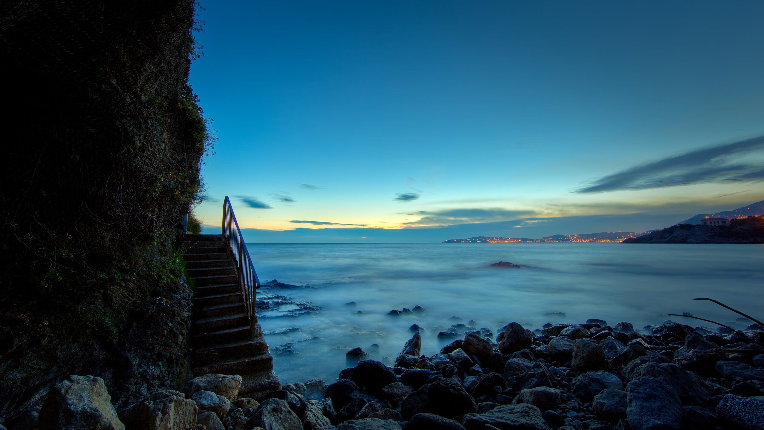 末节之王!卢卡库天神下凡导演逆转,摩纳哥绝境掀翻非洲雄狮